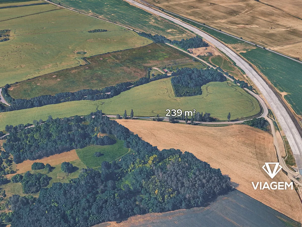 Prodej pole 239 m²